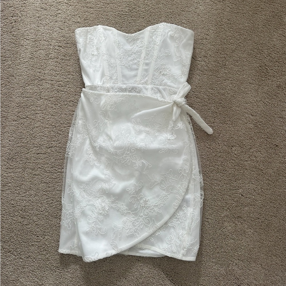 Never worn. Great shape